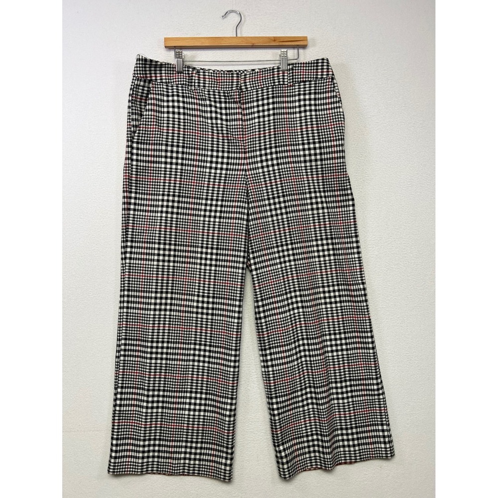 Dark Academia New York & Company Women 14 Black Plaid Wide Leg Stretch Trousers